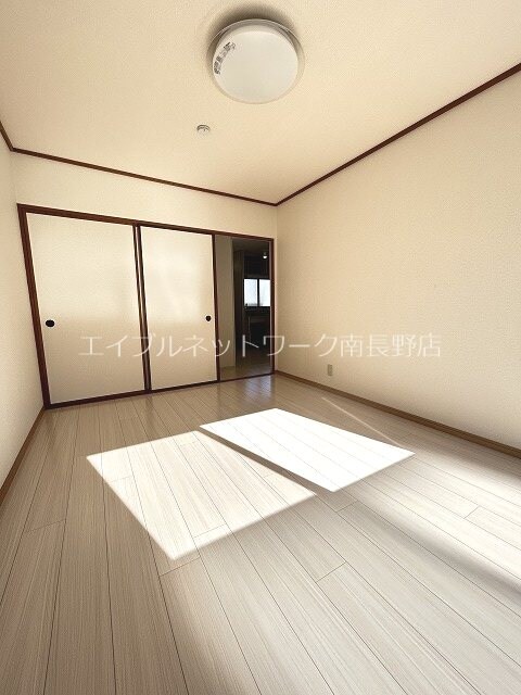  メゾン青木島　東館