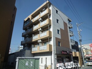ドゥエル・アズ