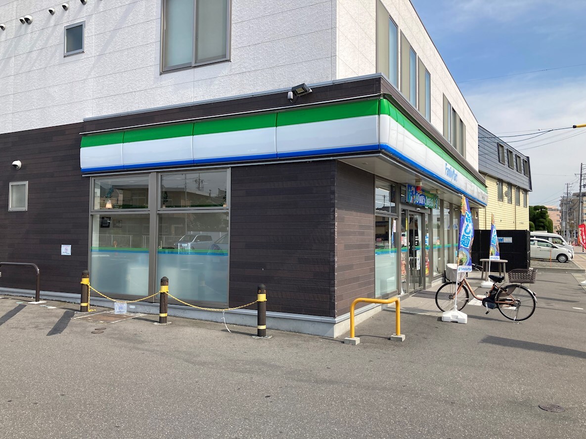 ﾌｧﾐﾘｰﾏｰﾄ 松本駅ｱﾙﾌﾟｽ口店(コンビニ)まで185m 篠ノ井線/松本駅 徒歩5分 2階 築38年