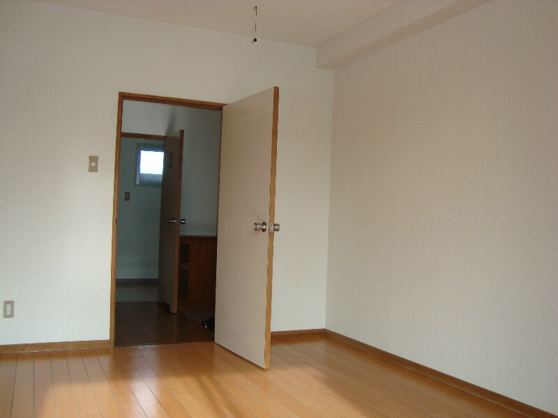  マンション小林