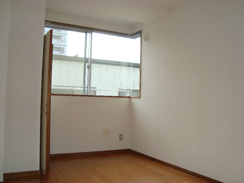  マンション小林