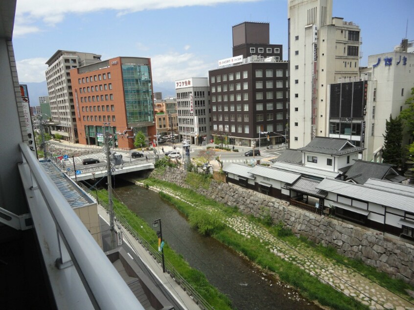  篠ノ井線/松本駅 徒歩10分 4階 築23年