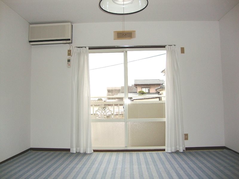  篠ノ井線/松本駅 バス20分三才山線　中原町下車:停歩4分 2階 築34年