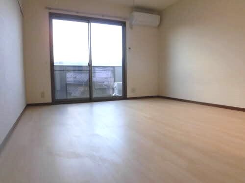  シャーメゾン杉山