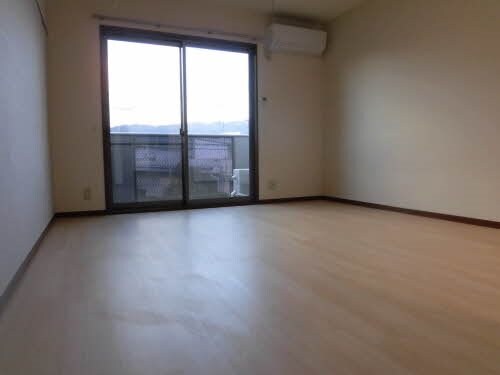  シャーメゾン杉山