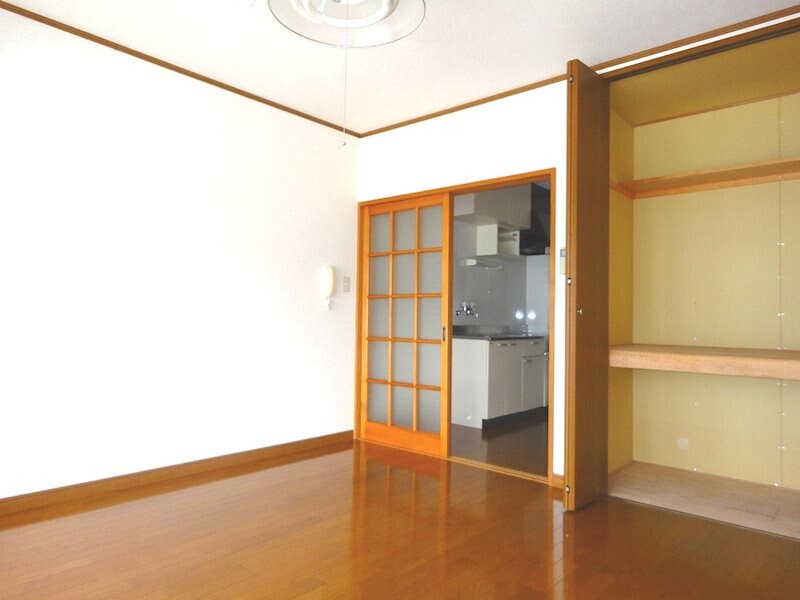  レジデンスYAMASHICHI D