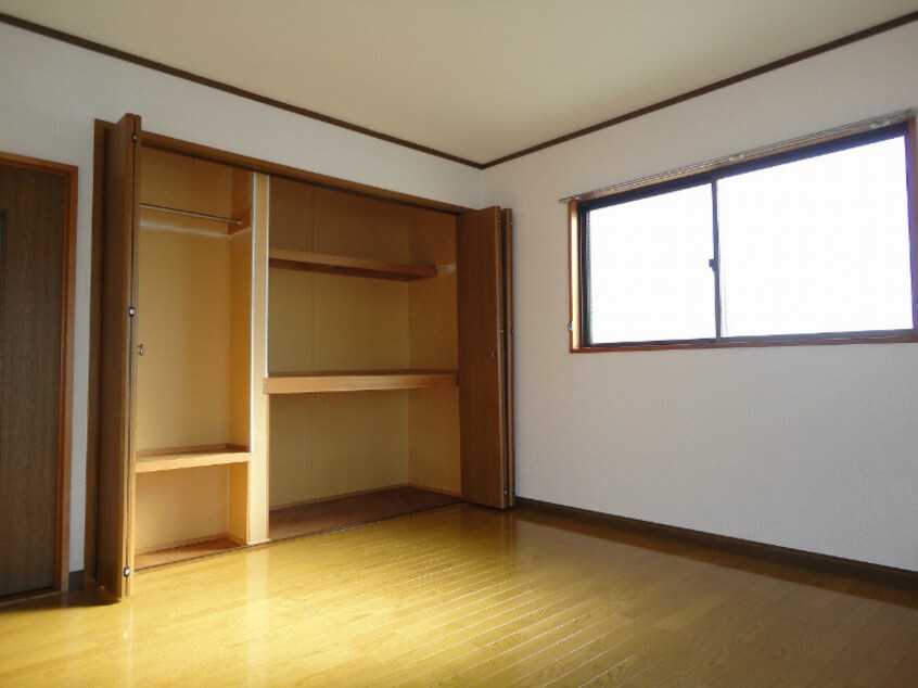  ヴィラ滝沢　元町