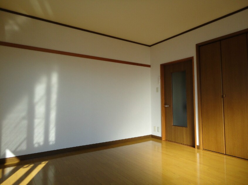  ヴィラ滝沢　元町