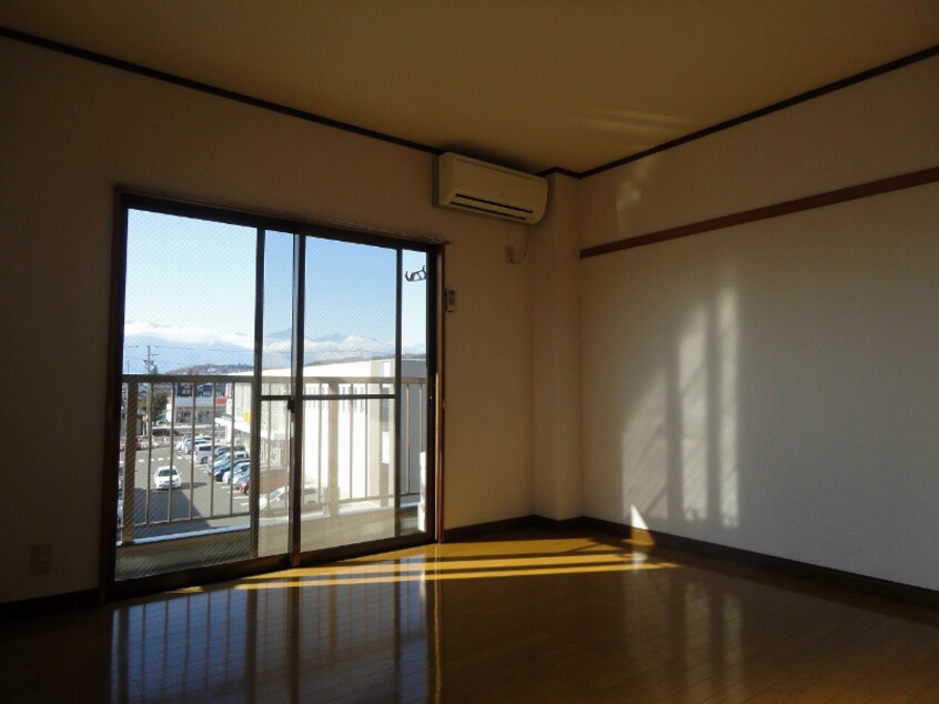  ヴィラ滝沢　元町