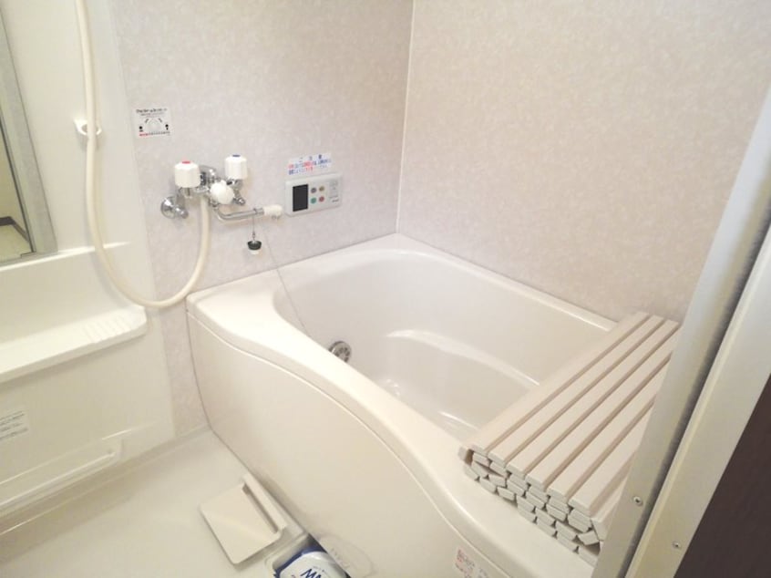  ＳＴＥＰ ＣＯＵＲＴ ＯＮＩＷＡ