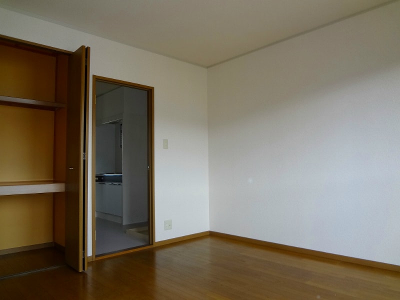  ハイツシャルマン