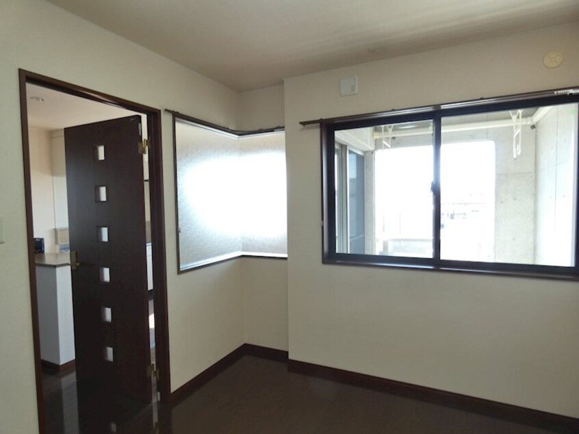  メゾンラサーナ