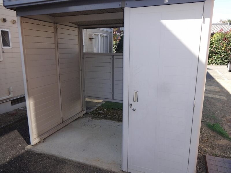  ハイツシャリオＣ