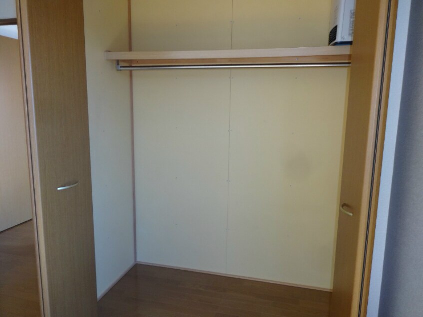  ハイツシャリオＣ