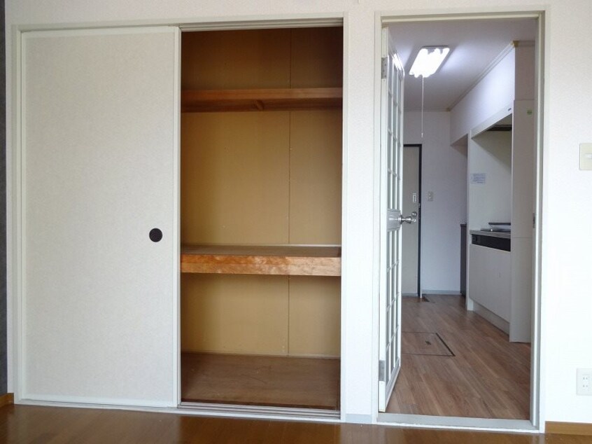  レヨネール・ＨＯＳＯＮＯ