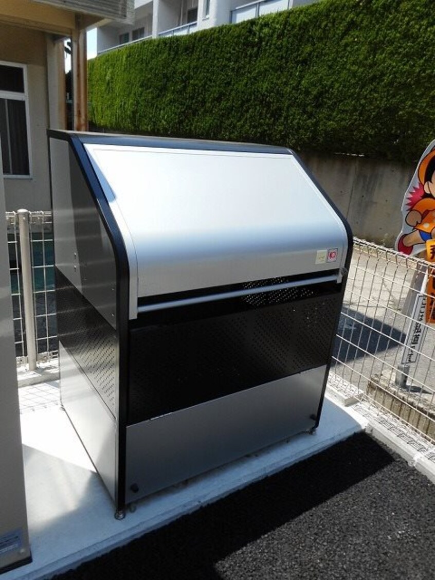  ラ　ラ　プラント