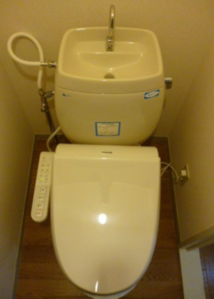  メイプルタウンA棟