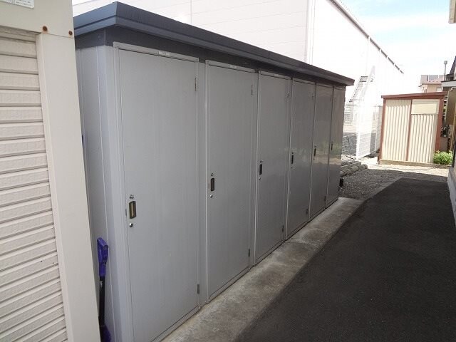  サニーコート・村井