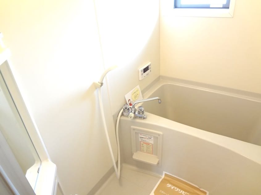  ロイヤルガーデン沢村D