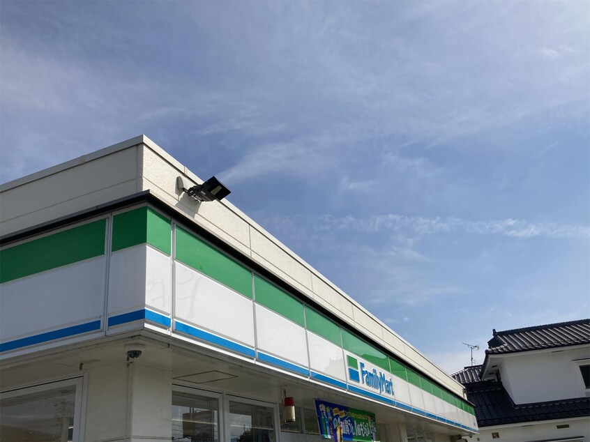 ﾌｧﾐﾘｰﾏｰﾄ 松本高宮店(コンビニ)まで424m 篠ノ井線/南松本駅 徒歩24分 1階 築24年