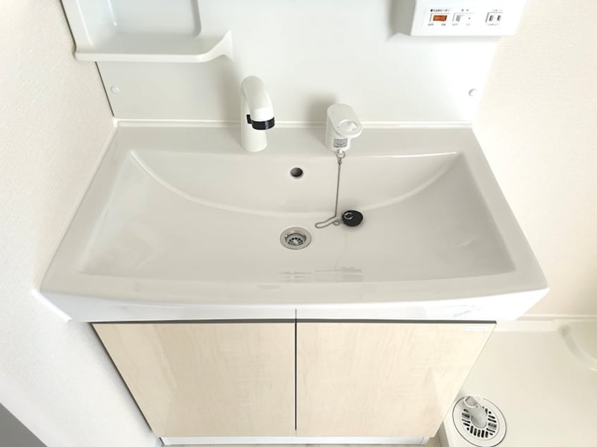  トレアティック島内