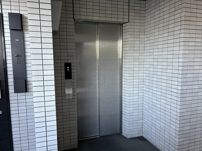  アルビオアルファ渚ガーデンII