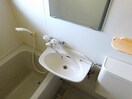バス・トイレ同室　写真は201号室（参考） ハイツアイワ二番館