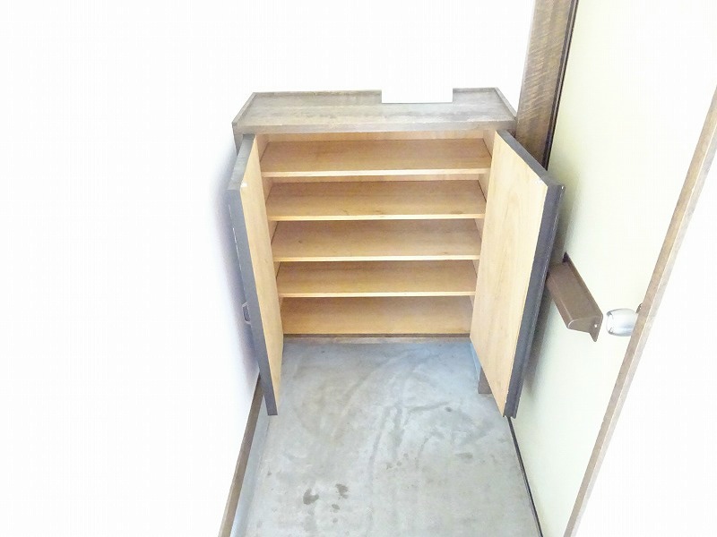  グリンビュー日滝A棟