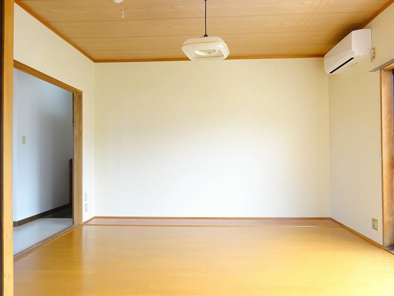  グリンビュー日滝A棟