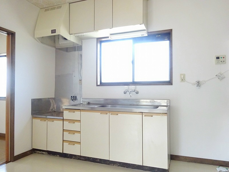  グリンビュー日滝A棟