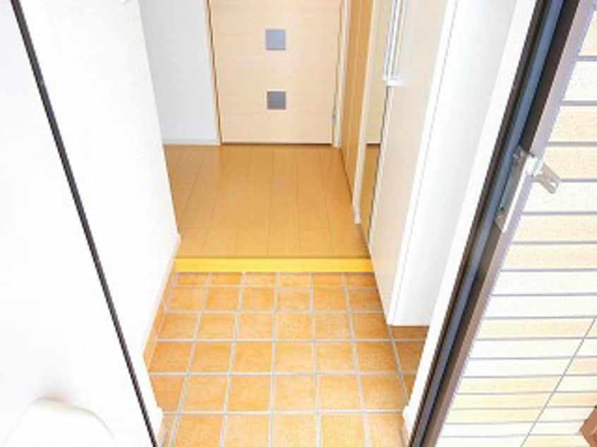 写真は101号室です（参考） バレンシア