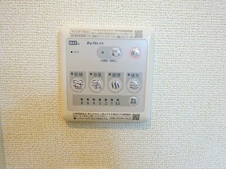 写真は101号室です（参考） バレンシア