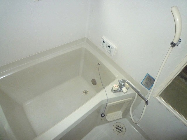 写真は別部屋です（参考） ヴィンティジ八幡Ｂ棟