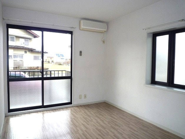 写真は別部屋です（参考） ヴィンティジ八幡Ｂ棟