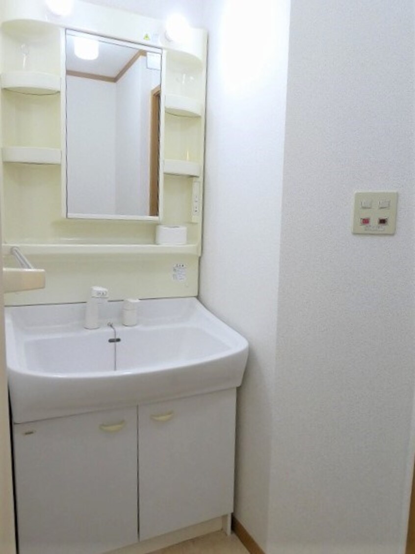  ミ・カサ・こまくさ