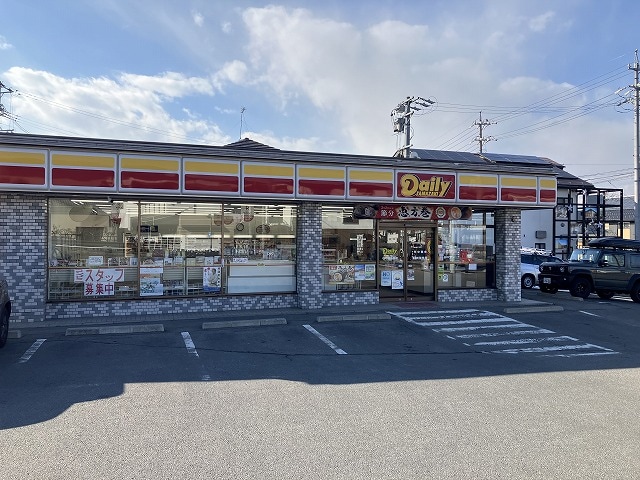 ﾃﾞｲﾘｰﾔﾏｻﾞｷ 小布施福原店(コンビニ)まで590m 三田アパート