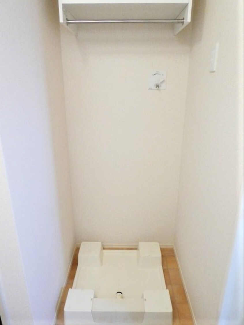 洗濯機置き場 セジュール八幡イースト