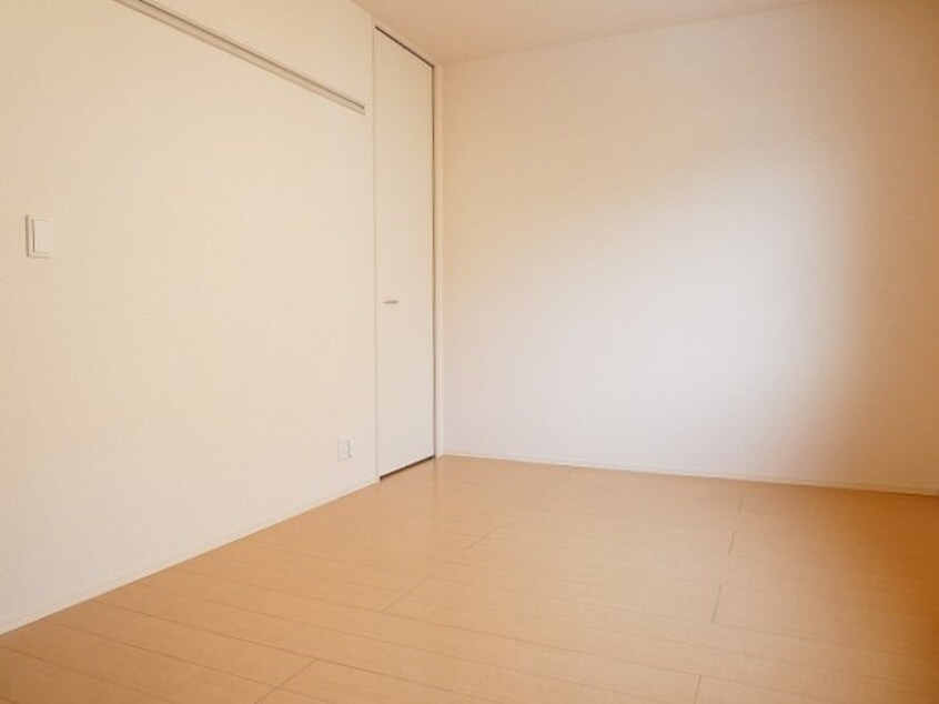  セジュール八幡イースト