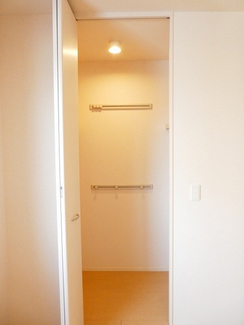  セジュール八幡イースト