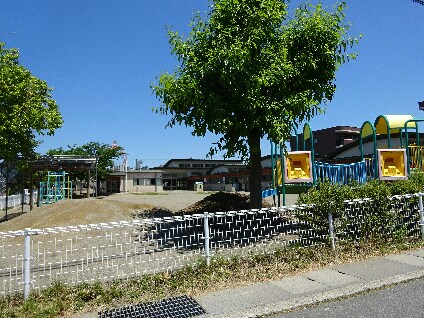 須坂東部保育園(幼稚園/保育園)まで521m ハイツヤマオカ
