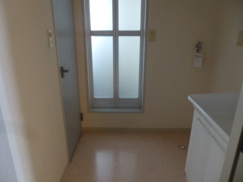 写真は101号室です（参考） ホワイトディアス松川B棟