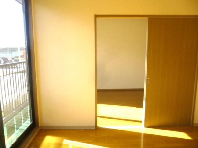 写真は別部屋です。（参考） サンガーデン中野IID