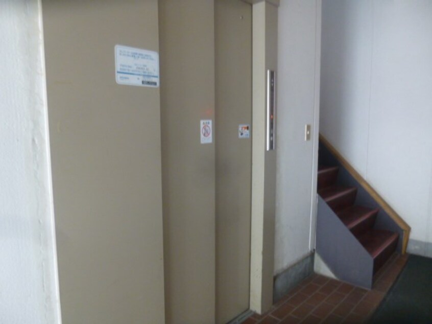 エレベーター ラフォーレ須坂