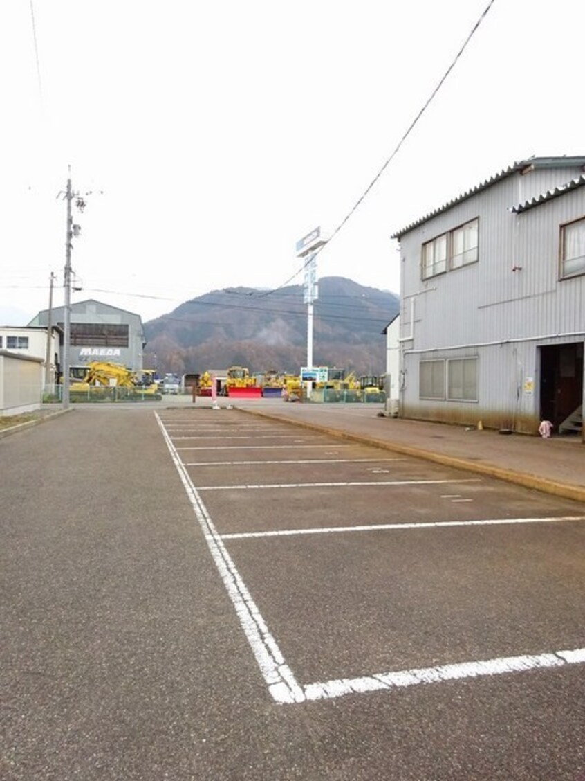  サンライズ飯山