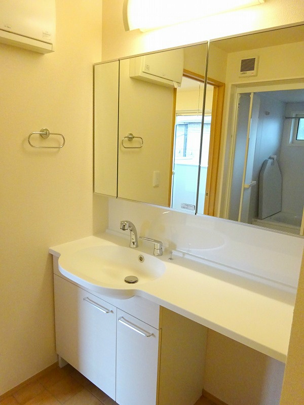 写真は203号室です（参考） ウィット新町　Ａ棟