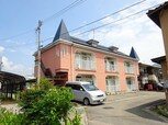 谷地際ラウンジハウス