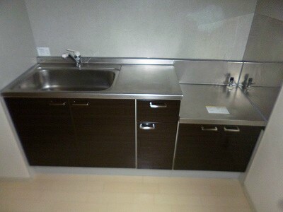 写真は101号室です（参考） エミネントおぶせＢ棟