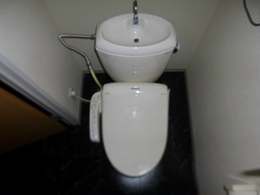 写真は101号室です（参考） エミネントおぶせＢ棟