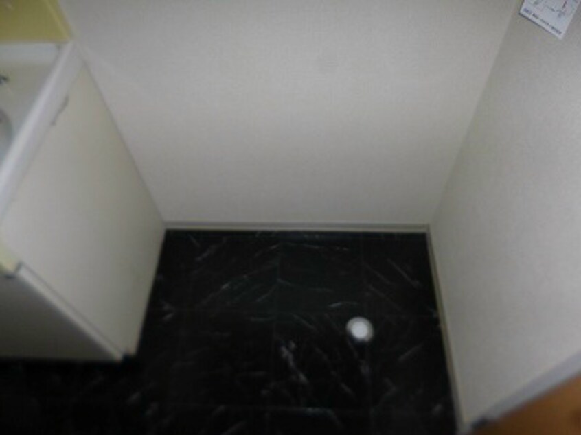 写真は101号室です（参考） エミネントおぶせＢ棟