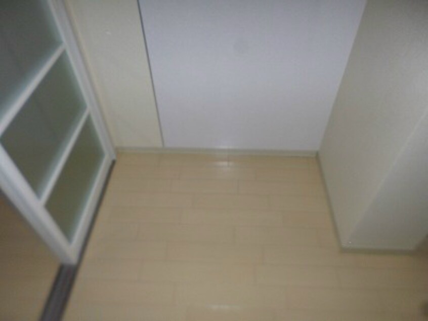 写真は101号室です（参考） エミネントおぶせＢ棟